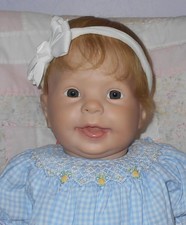 Monique TEENY WEENIE Human Hair Doll Wig SIZE 13/15 Fits up to 16" BLONDE NWT