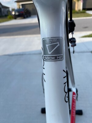 Super Clean Trek Madone 4.5 Carbon Fiber Bike Ultegra Drivetrain