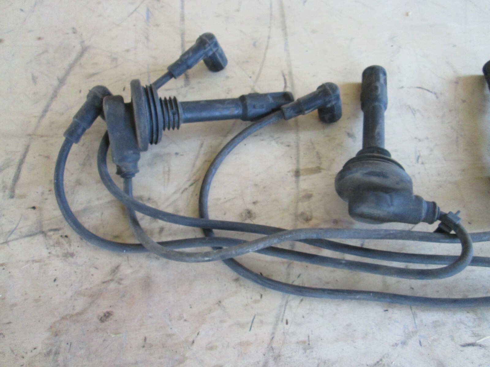 Ferrari Mondial T, 348  - LH Ignition Cables - Spark Plug Leads 188911