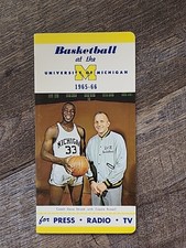 1965-66 MICHIGAN BASKETBALL MEDIA GUIDE Yearbook 1966 CAZZIE RUSSELL NY KNICKS 