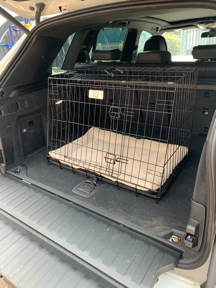 Folding metal 30"sloping car cage for dogs puppy crate training crate - Image 4 of 4