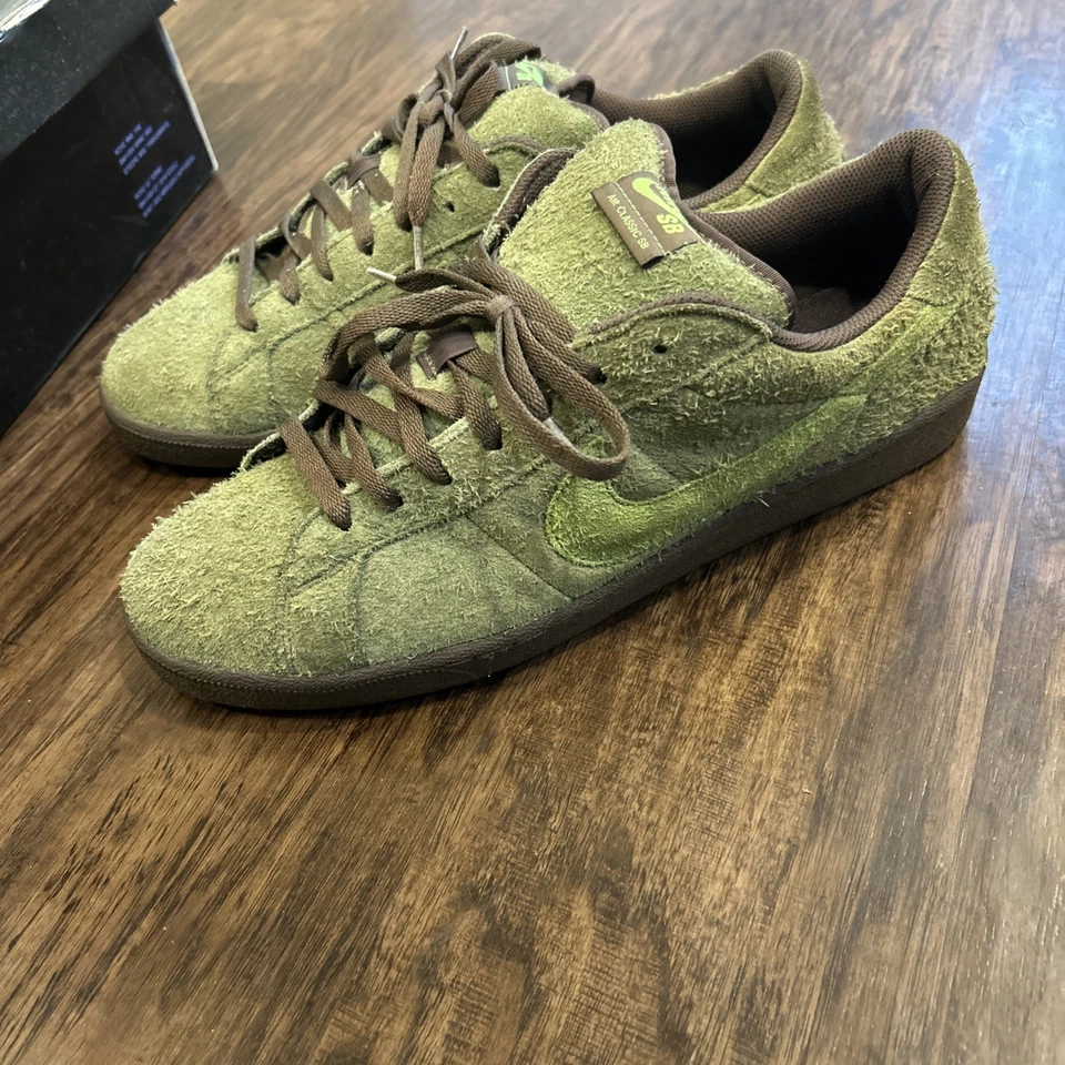Nike SB Air Classic SB “Oscar the Grouch”  size 14 used  - Image 2 of 4