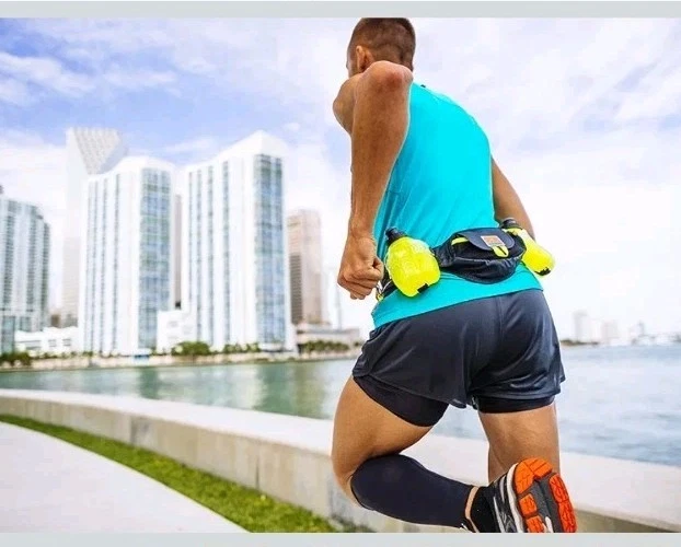 Cinturón de hidratación y cintura Nathan Trail Mix Plus 20 oz - totalmente ajustable - nuevo con etiquetas Foto 3 de 4