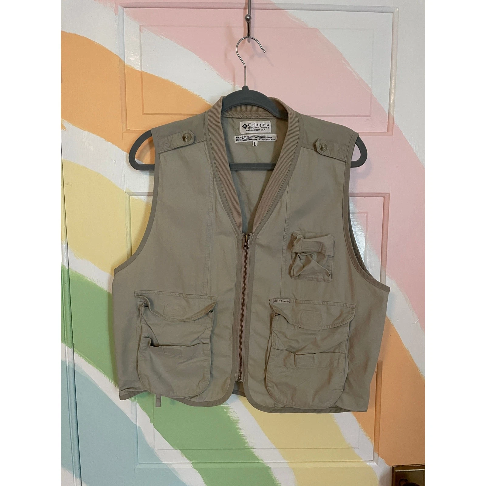 Columbia Sportswear Khaki Utility Fishing Vest Large Multi-Pocket Outdoor Travel
Opens in a new wind