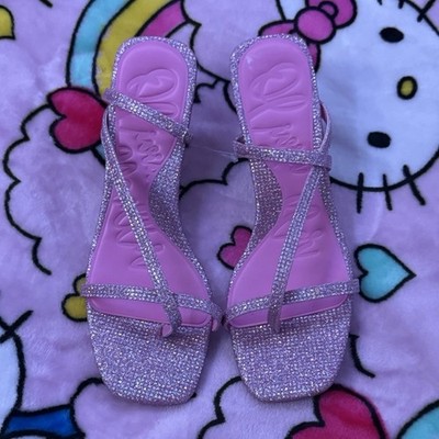 Women s Pink Solid Hello Kitty Glitter Strappy Slip On Sandals, US 6