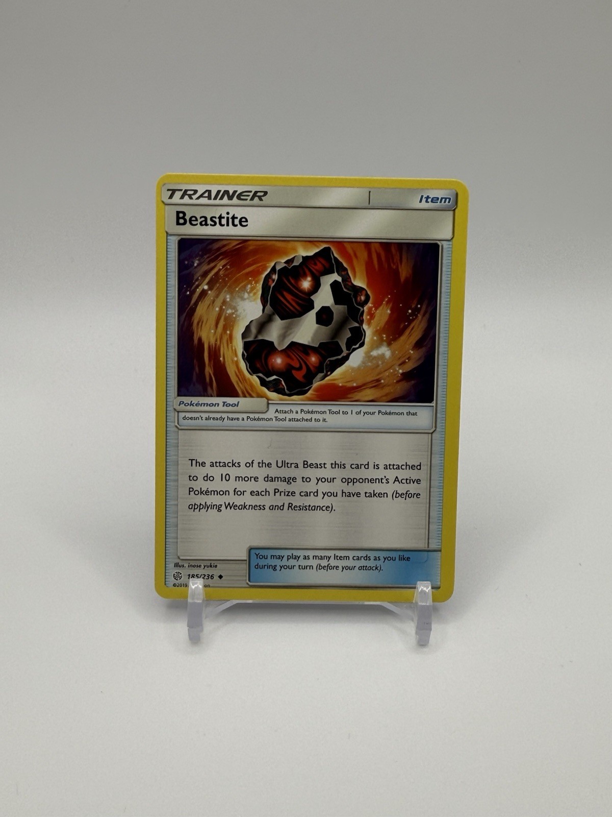 Pokemon Card Cosmic Eclipse Beastite 185/236 Near Mint