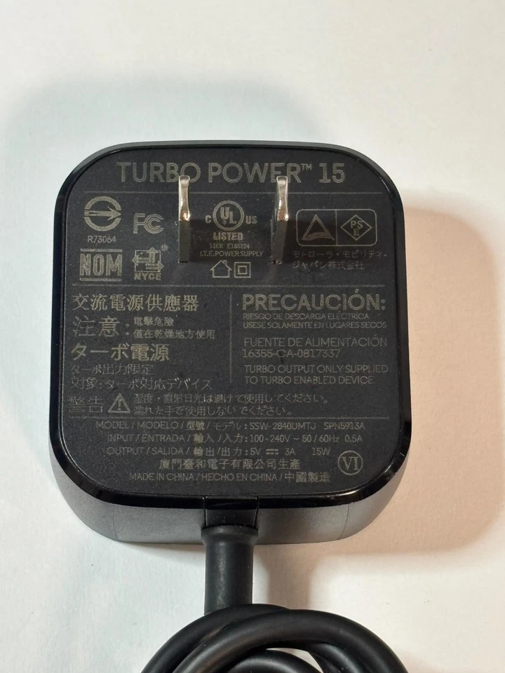 Used OEM Motorola 15W TurboPower Wall Charger with Type-C Cable - Very Good - Image 3 of 3