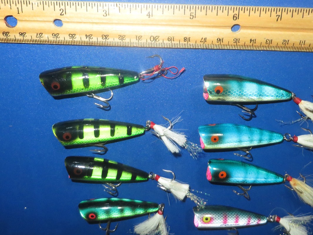 Lot of 8 Rebel Pop-R Topwater Lures HTF NICE GREEN  BLUE COLORS - Image 4