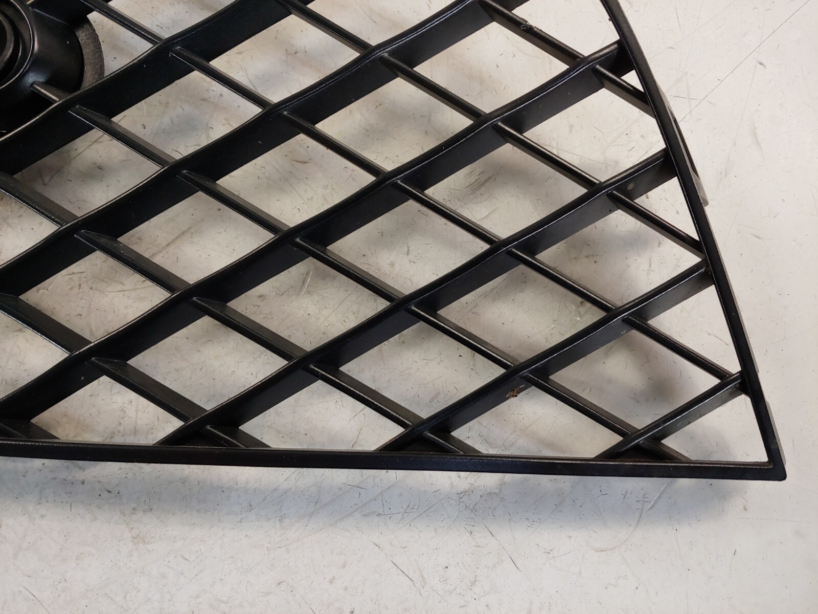 2011-2018 Bentley Continental GT Super Sport OEM LH Bumper Side Grille