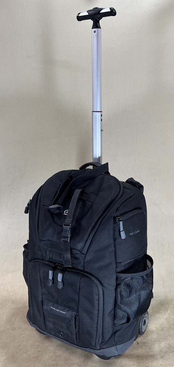 tumi backpack roller Voyageur Montana Black / Gold Pro Perks Eligible International 2 Wheeled Duffel Backpack