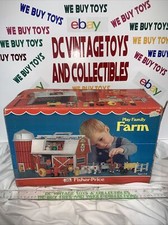 Vintage #915 Fisher Price Play Family Farm Little People Complete in Box