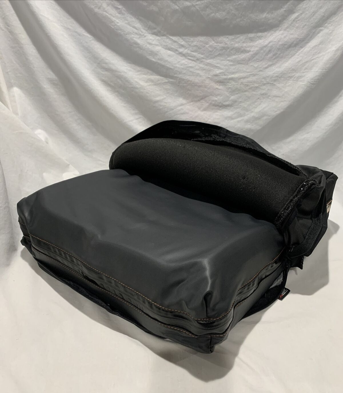 Quickie Iris Jay Union Foam Seat Cushion Pad & Cover for Wheelchair 16&rdquo;x18&rdquo;