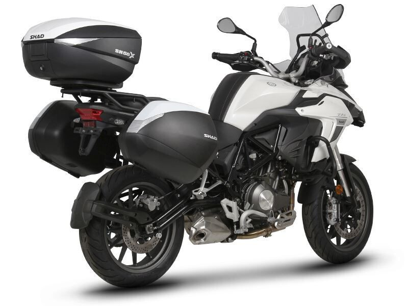 Support top case haut de gamme Shad Top Master Benelli TRK 251 robuste