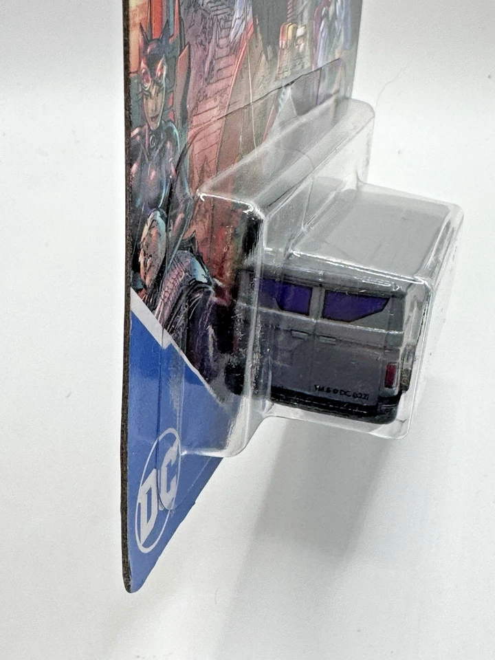 Hot Wheels Premium DC Comics MBK Van - 1:64 Diecast Car - Image 3 of 4