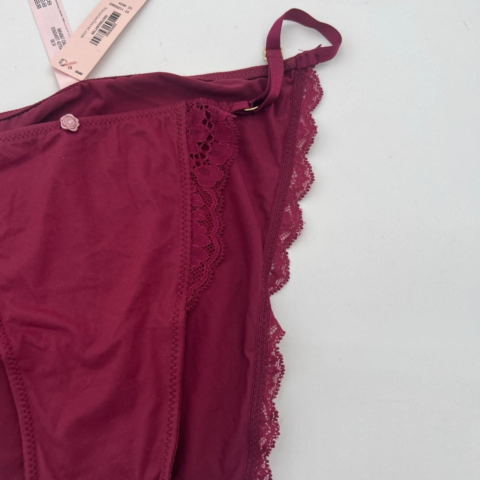 Cuerda ajustable de encaje Victoria's Secret Red Dream Angels L grande Foto 3 de 4