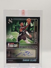 Damian Lillard Autographs in 2012-13 Panini Innovation Basketball 10