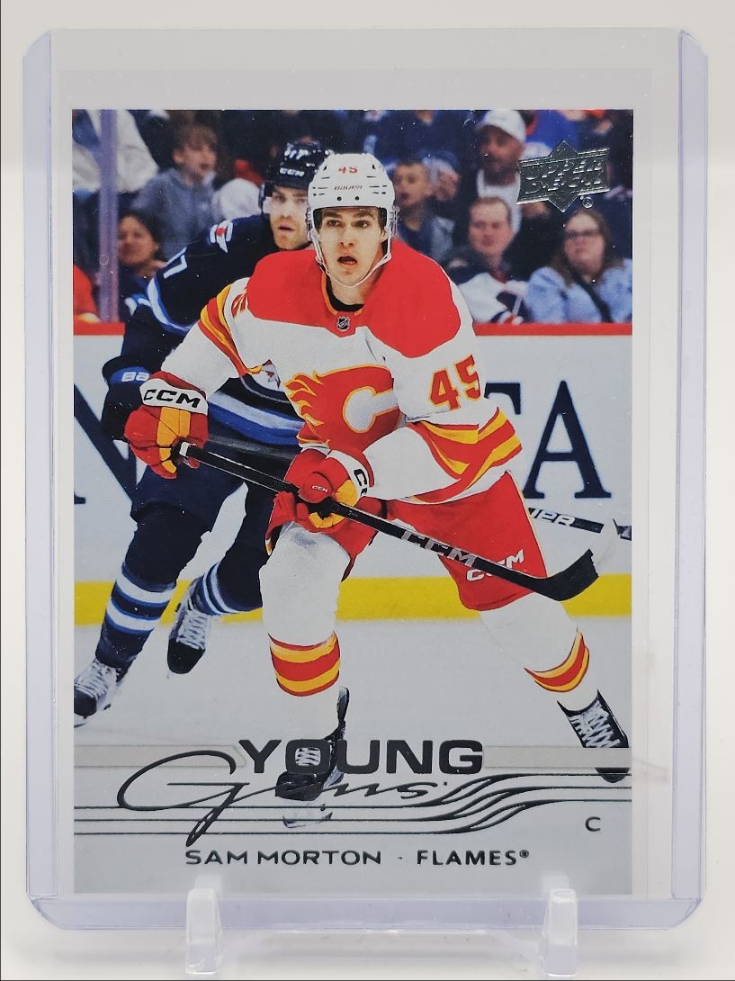 SAM MORTON 2025-26 UPPER DECK SERIES 1 YOUNG GUNS ROOKIE #215 RC Q1772