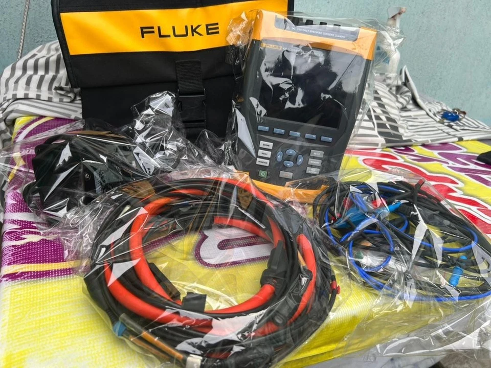 Fluke 435-II Power Quality and Energy Analyzer  like new 99% new Demo - Image 2 of 2