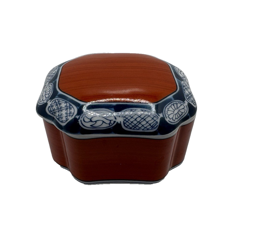 Vintage Takahashi Porcelain Small Trinket Box Made in Japan
