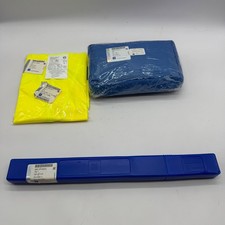 Set Urgence pour Voiture Complet Avec Gilets Triangle Et Set Premier Secours