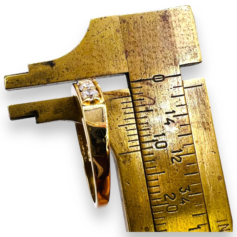 Vintage 14k Yellow Gold Round Cut White Stone Curved Band Ring 2.7g Size 7 - Image 4 of 4