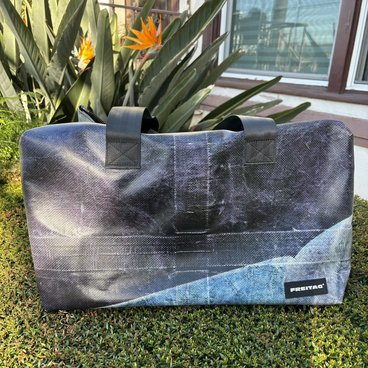 FREITAG F46 CLARK Sports Bag L in excellent condition, open to