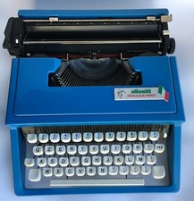 Olivetti Italia '90 Mario Bellini typewriter blue little used with original bag