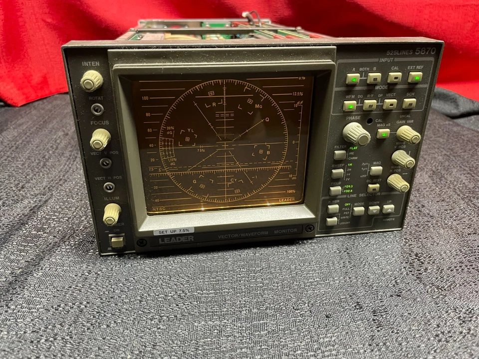 Leader Vector/Waveform Monitor 525Lines 5870 - With Power Cord - Missing Panels - Image 3 of 4