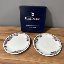 Vintage Royal Doulto Autumn's Glory Plates 6" x 2 Floral Ceramic * New and Boxed