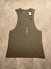 Under Armour Left Chest Cut Off Green Tank Men  s Size Small 1329286-390 NWT