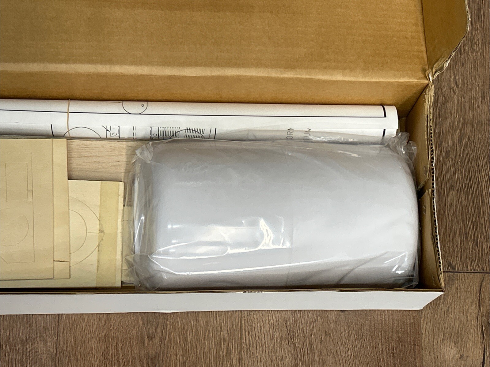 Vintage Global quality Balsa Wood kit Bearcat Fun Fly 40 New In Box Rare Us Navy