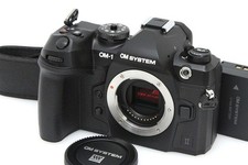   Exc   Olympus OM SYSTEM OM-1 Mark II Body P397-2P3 Shutter Counts : 1924