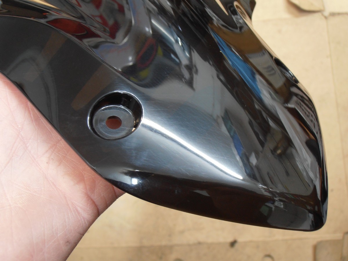 Kawasaki Z900 Original Dark Tint Fly Screen With Bracket for sale