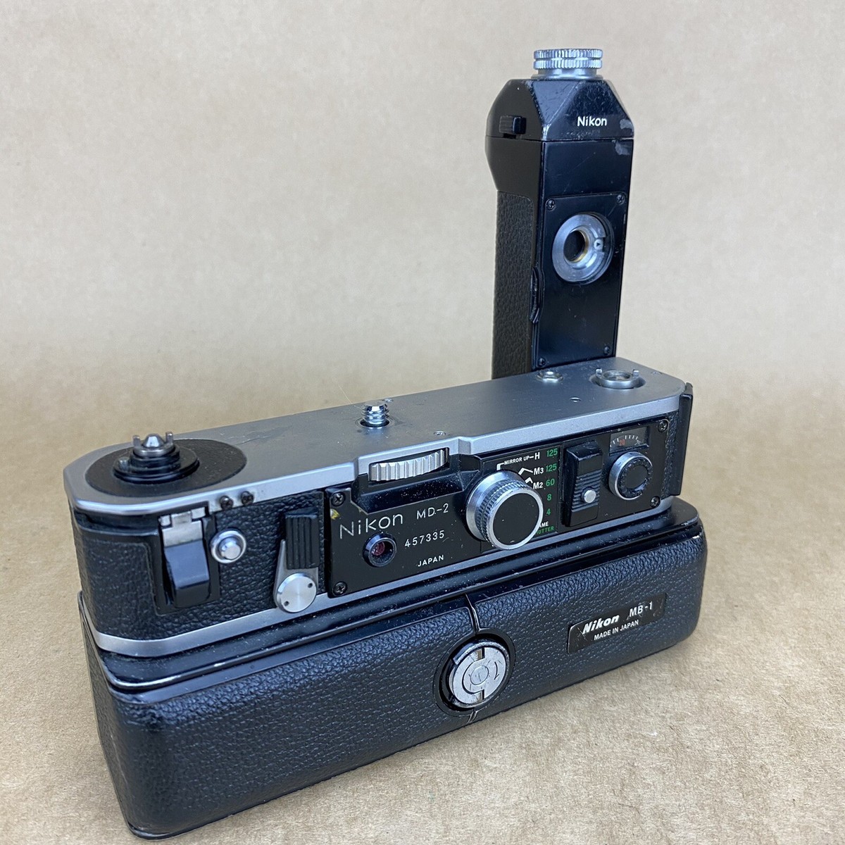 Nikon MD-2 Motordrive Winder & MB-1 Battery Pack For Nikon F Nikon MD-2 Motordrive Winder & MB-1 Battery Pack For Nikon F