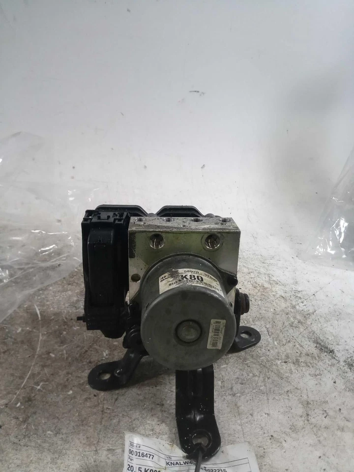 2015 KIA K900 ABS Pump & Motor Assembly OEM 589203T800 94K Miles White Foto 2 de 4