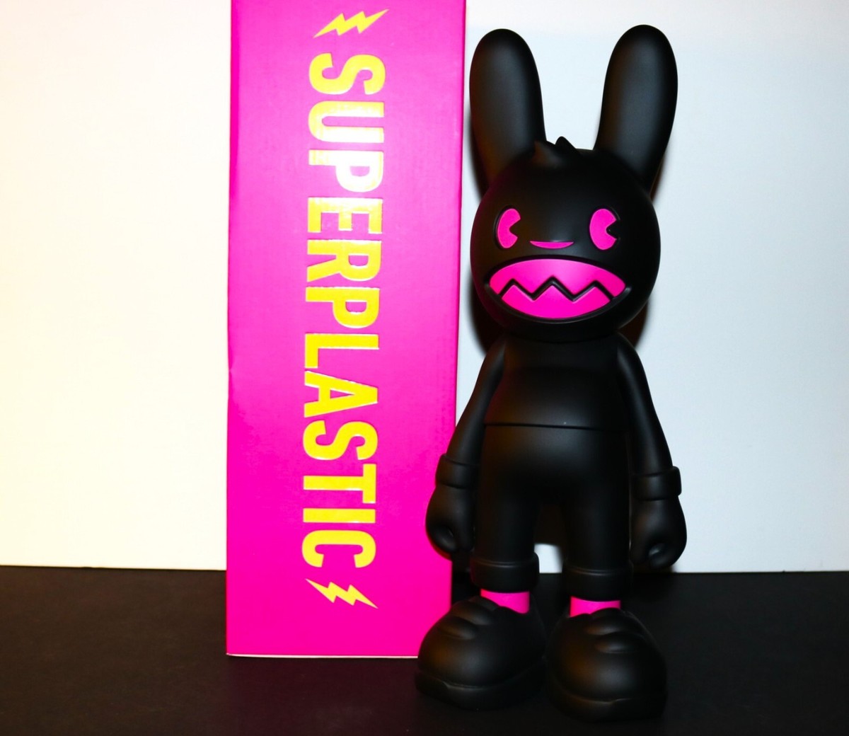 SuperPlastic: Lil Helpers 6 Kinky Cross Faded Limited Editions by