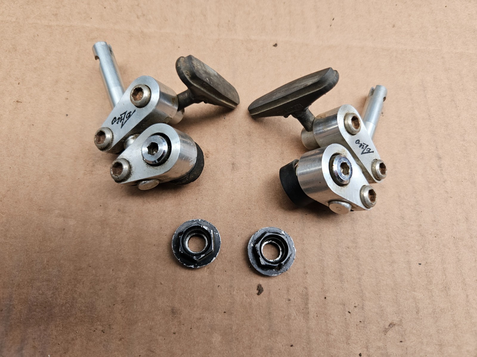 Brakes Silver 1 Set