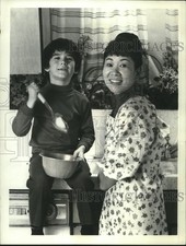 1969 Press Photo Brandon Cruz & Miyoshi Umeki, "the Courtship of Eddie's Father"