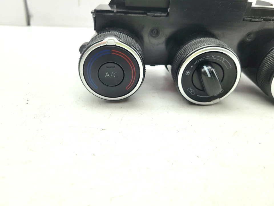 HEATER CONTROL PANEL 55900-0H130 TOYOTA AYGO X 2022 - Image 4 of 4