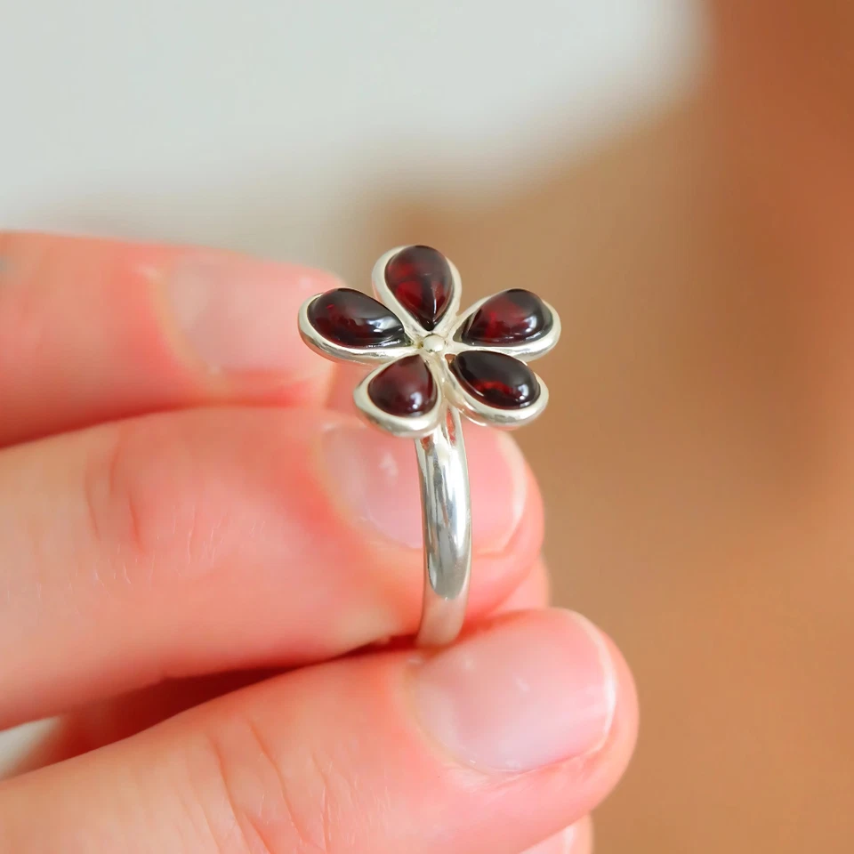 Кольцо с подсолнухом из балтийской вишни и янтаря — регулируемое серебро 925 пробы - Изображение 3 из 4