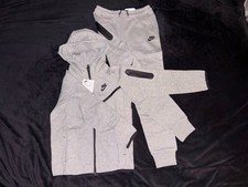 Nike Kids Tech Fleece Sweatsuit SIZE 4Y 