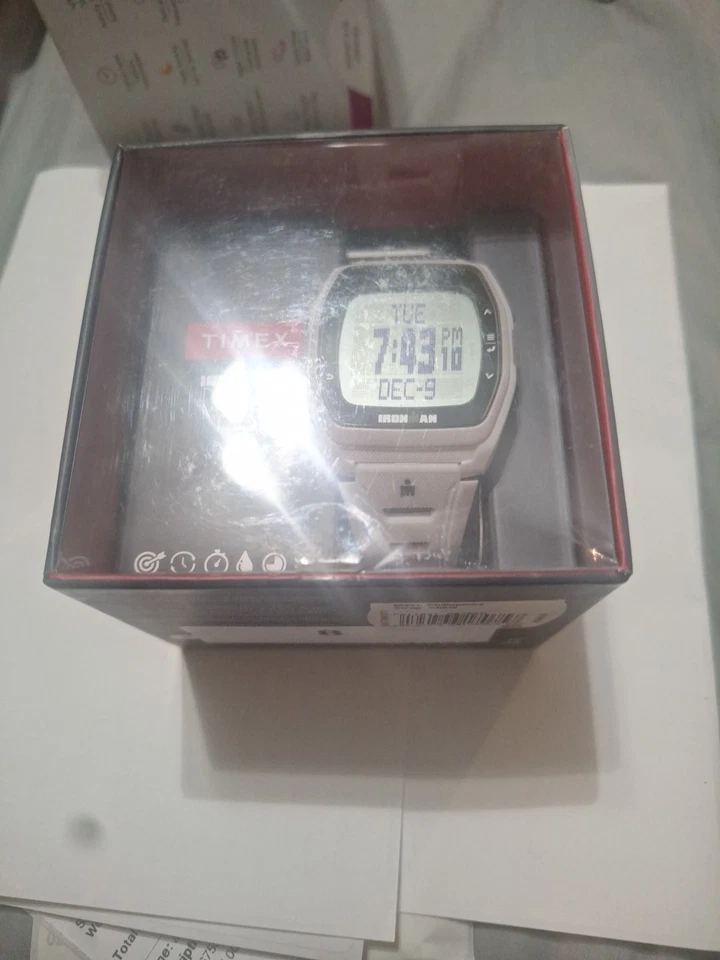 Reloj digital Timex para hombre TW5M62600 Ironman T300 42 mm gris silicona excelente estado Foto 2 de 4