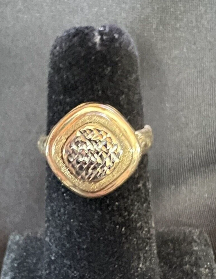 14k Solid Rare Vintage Estate SLC yellow gold “diamond cut” Size 7 ring 2.1 Gm - Image 2 of 4