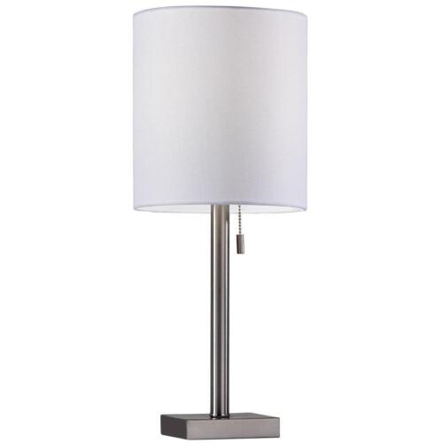 Lampe de table en acier brossé Adow 1546-22 Liam 22 pouces 60,00 watts lumière portable - Photo 1 sur 2