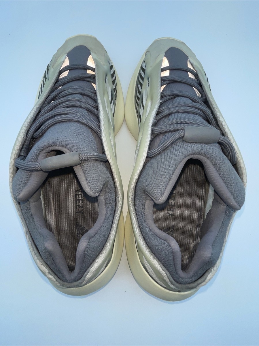 Yeezy Boost 700 v3 Fade Salt Men Size 10 Non Original Box | eBay display picture 3