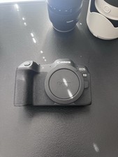 Canon R8 Camera