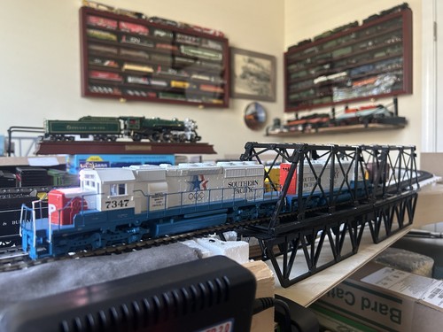 HO Athearn SD40-2 Southern Pacific Olympic 7347 DCC/LED + Maniquí SD40-2 SP Olímpico | Zustand: New: Other (See Details)