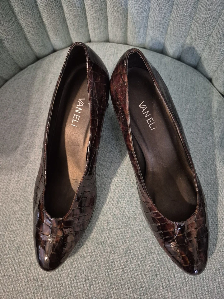 Vaneli Alligator Cuero Repujado Marrón Talla 8 1/2 Foto 2 de 4