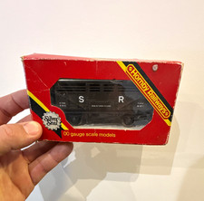 Hornby Railways OO R.212 SR 4 Wheel Coach Black Analogue Era 3 Big Four