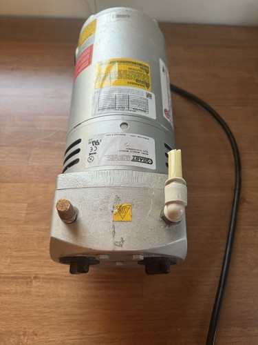 Gast 0523-101Q-G588NDX Rotary vane pump with S55JXTJN8535 Motor G588NDX qty avai